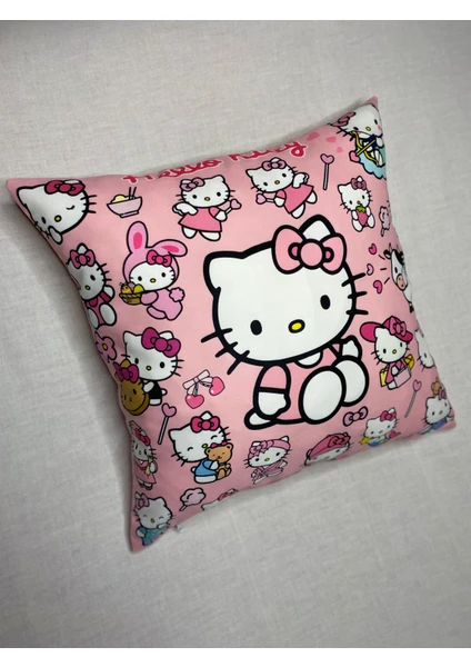 Yaya Dizayn Hello Kitty Desenli Dijital Baskılı Dekoratif Kırlent Kılıfı ve Yastık