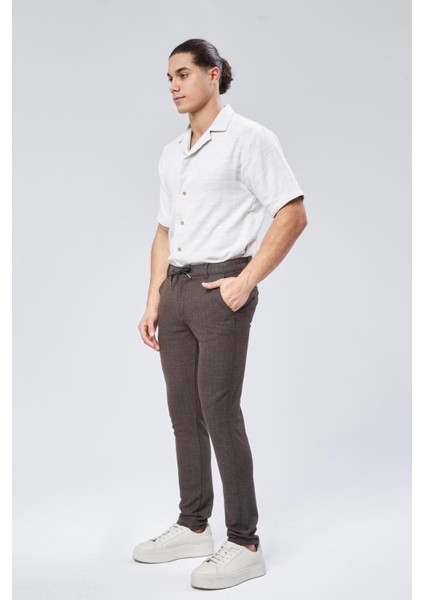 Erkek Yandan Cepli Bel Bağcıklı Slim Fit Chino Kahverengi Pantolon fiyatları
