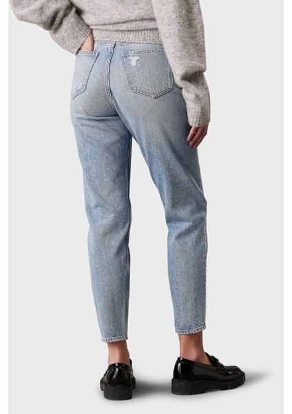 % 100 Pamuk Mom Fit Yüksek Bel Daralan Paça Jeans J20J2240261AA Bayan Kot Pantolon J20J224026 1AA fırsatları