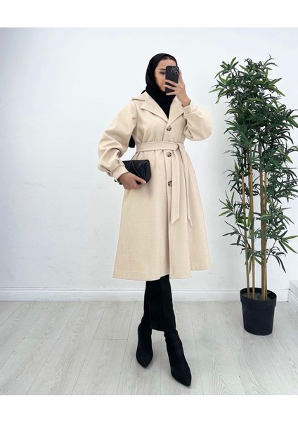 Kadın Kemerli Kruvaze Yaka Kaşe Kaban