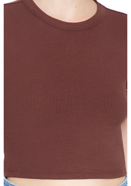 F21 Yuvarlak Yaka Crop Top Tişört indirimleri
