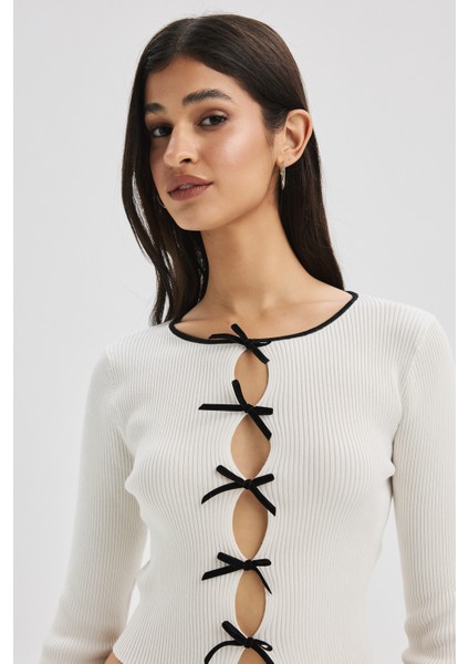 F21 Fiyonk Detaylı Kazak