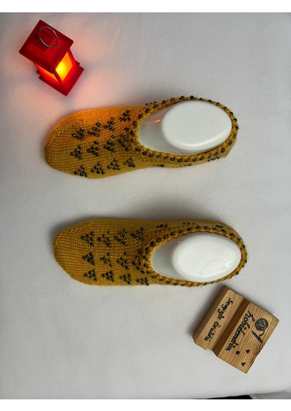 Geleneksel Üçgen Boncuk Desenli Örgü Patik Çorap modelleri