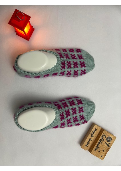 Geleneksel Motif Desenli Örgü Patik Çorap