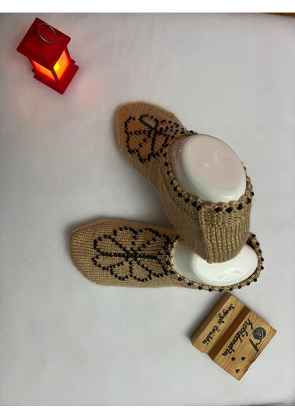 Geleneksel Çiçek Motifli Örgü Patik Çorap fırsatları