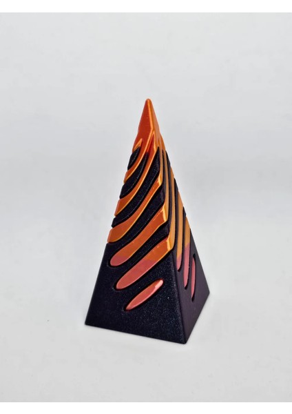 Piramit Şeklinde Fidget Stres Oyuncağı