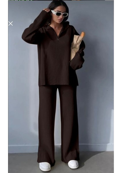 Kadın Fitilli Yaka Fermuarlı Paçası Yırtmaçlı Yanlardan Fermuarlı Triko Takım