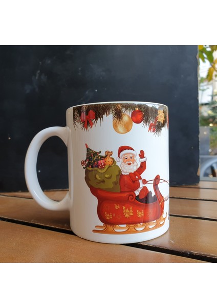 1Fark Özel Tasarım Yılbaşı Temalı Seramik Kupa Yılbaşı Dekorlu Toplar modelleri