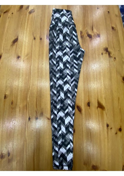 Siyah Gri Beyaz Prizma Desen Spor Tayt indirimleri