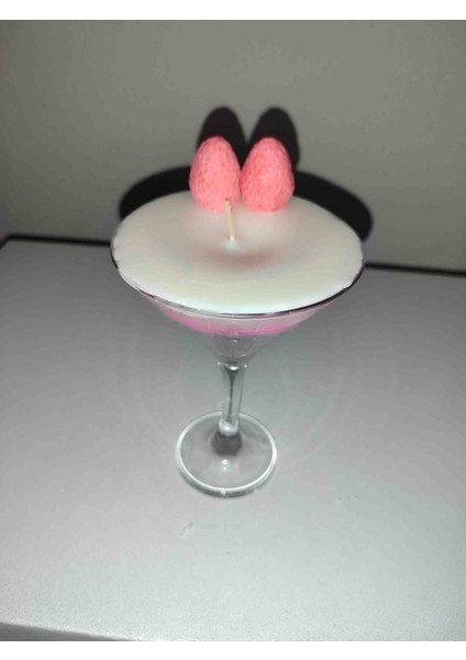 Çilekli Kokteyl Mum fırsatları