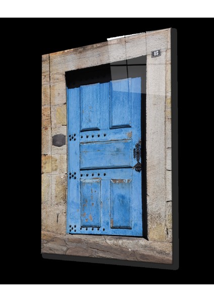 Taş Duvarlar ve Mavi Ahşap Kapı Dikey Cam Tablo fiyatları