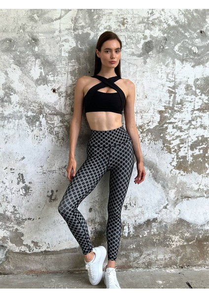 Siyah Beyaz Desenli Spor Tayt
