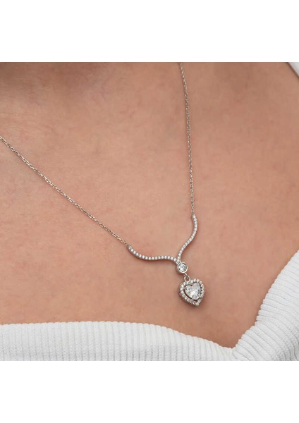 Gümüş Beyaz Zirkon Taşlı Kalp Kadın Kolye fırsatları