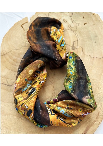 Klimt Kiss Desenli Fular (55 Cm*55 Cm) fırsatları