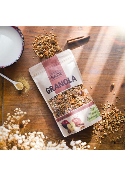 Gurme x 4 Paket Elma Dut Kurusu Fındıklı Granola 360 gr