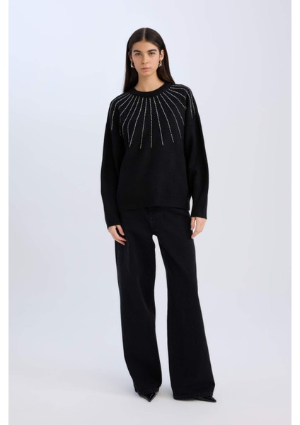 Oversize Geniş Kalıp Bisiklet Yaka Yumuşak Dokulu Taşlı Triko Kazak E2250AX24WN fiyatları