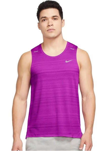 CU5982 551 Nike Erkek Dri-Fıt Miler Koşu Atleti Standart Kesim