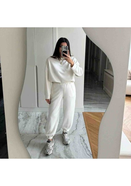 Spor ve Günlük Kullanım Için Modern Kadın Eşofman Takımı fiyatları