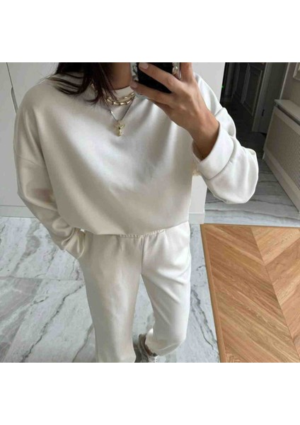 Spor ve Günlük Kullanım Için Modern Kadın Eşofman Takımı modelleri