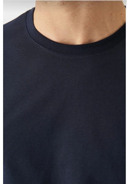 Erkek %100 Pamuk Slim Fit Dar Kesim Bisiklet Yaka Kısa Kollu Lacivert modelleri