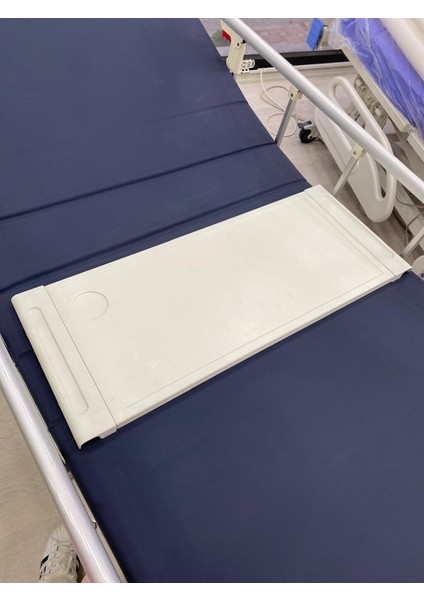 Kolay Temizlenebilir Yüzeyli Hasta Yemek Tablası | Her Karyola Tipine Uygun Değildir indirimleri