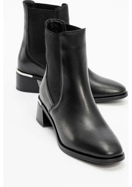 Neiva Siyah Cilt Deri Kadın Chelsea Bot