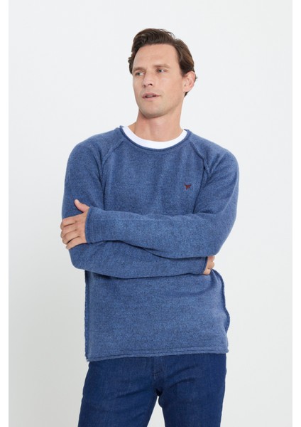 Erkek Indigo Standart Fit Normal Kesim Bisiklet Yaka Şardonlu Yumuşak Dokulu Triko Kazak