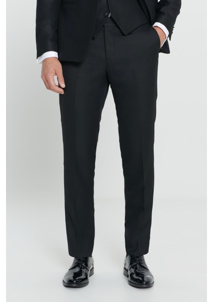 Slim Fit Dar Kesim Kırlangıç Yaka Desenli Yelekli Smokin Takım