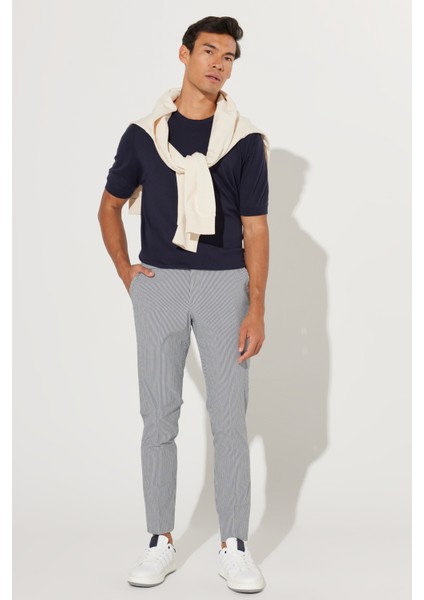 ALTINYILDIZ CLASSICS Erkek Lacivert Slim Fit Dar Kesim Pamuklu Gofre Desenli Pantolon