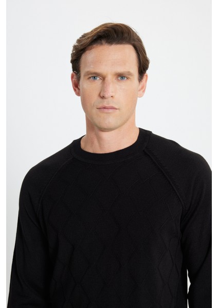 ALTINYILDIZ CLASSICS Erkek Siyah Standart Fit Normal Kesim Bisiklet Yaka Jakarlı Triko Kazak modelleri