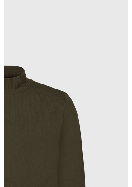 Pamuklu Standart Fit Normal Kesim Yarım Balıkçı Yaka Triko Haki Kazak