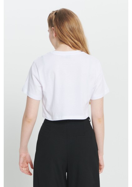 Standart Fit Normal Kesim %100 Pamuk Bisiklet Yaka Crop Tişört
