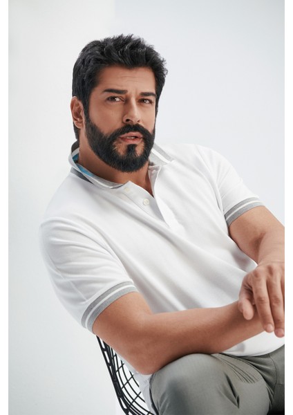 Erkek Beyaz Slim Fit Dar Kesim %100 Pamuk Kıvrılmaz Polo Yaka Tişört