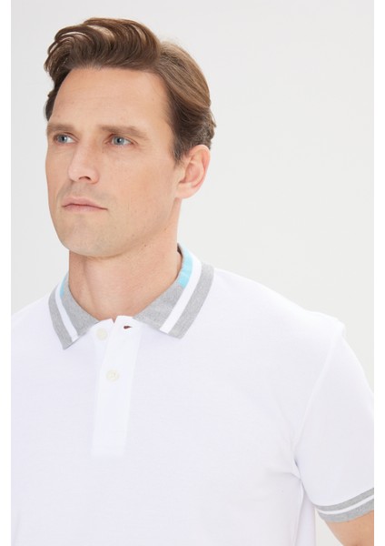 Erkek Beyaz Slim Fit Dar Kesim %100 Pamuk Kıvrılmaz Polo Yaka Tişört