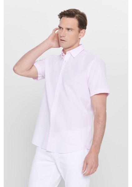 Erkek Pembe Slim Fit Dar Kesim Gizli Düğmeli Yaka %100 Pamuk Gofre Desenli Kısa Kollu Gömlek