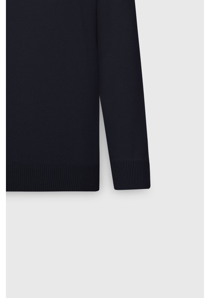 Pamuklu Standart Fit Normal Kesim Bisiklet Yaka Triko Kazak