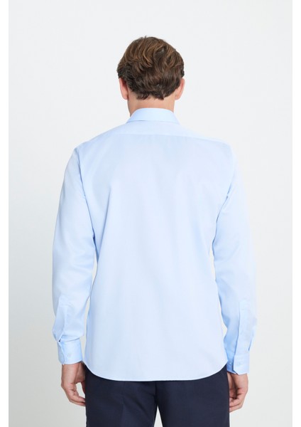 Slim Fit Dar Kesim Klasik Yaka %100 Pamuk Ütü Gerektirmeyen Non-Iron Gömlek