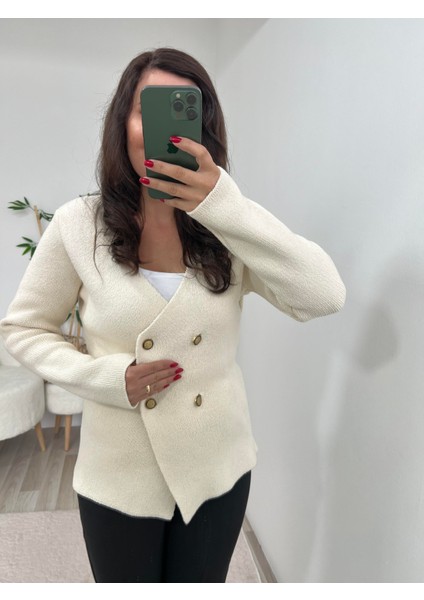 Krem Gold Düğme Detaylı Hırka fiyatları