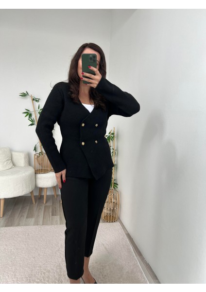Siyah Gold Düğme Detaylı Ceket Hırka fiyatları