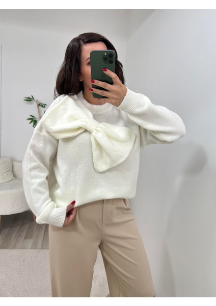 Ekru Kurdele Detaylı Kazak