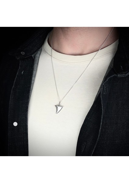 Gümüş Köpek Balığı Dişi Kolye 925 Ayar Gümüş Köpek Balığı Dişi Figürlü Erkek Kolye fiyatları