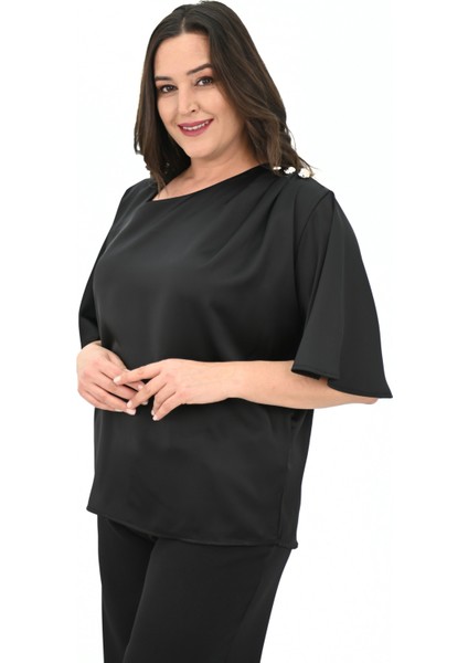 Kadın Büyük Beden Metal Düğme Detaylı Bluz 1862-25