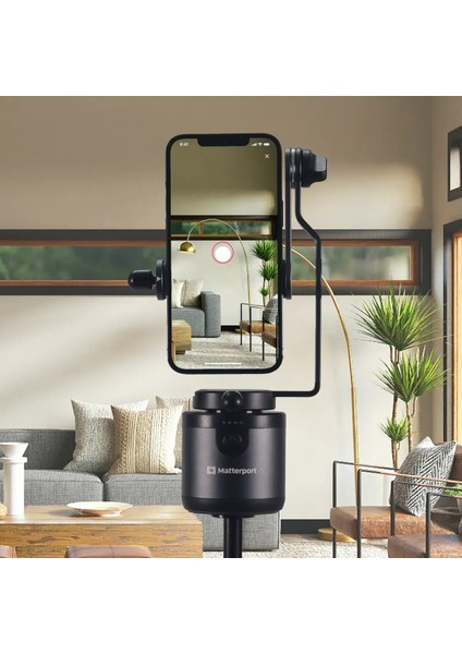 Akis + Tripod