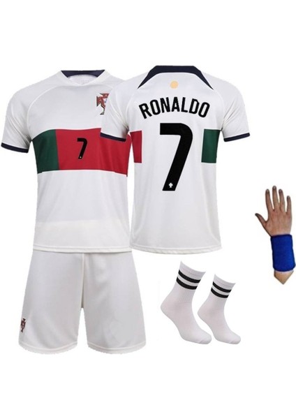 Portekiz Ronaldo 2022/23 Sezon Beyaz Çocuk Forma Takımı 4'lü Set Hediyeli