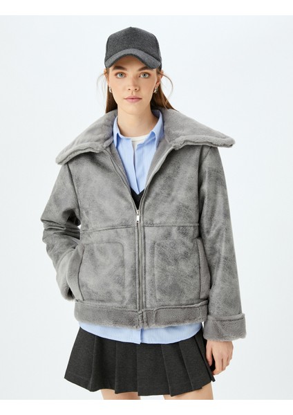 Suni Kürk Yaka Fermuarlı Cep Detaylı Astarlı Deri Görünümlü Ceket modelleri