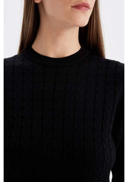 X7713 Regular Fit Bisiklet Yaka Saç Örgülü Düğmeli Siyah Triko Kazak indirimleri