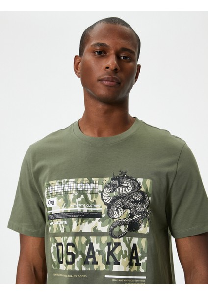 Uzakdoğu Baskılı Tişört Bisiklet Yaka Kısa Kollu