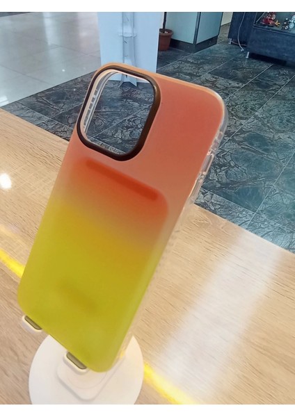 iPhone 14 Pro Max Uyumlu Hologram Özellikli Işıkta Renk Değiştiren Kapak