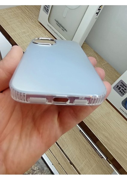 iPhone 15 Pro Uyumlu Hologramlı Mor Kılıf Tuşları Metal Darbe Korumalı Kapak