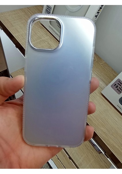 iPhone 15 Pro Uyumlu Hologramlı Mor Kılıf Tuşları Metal Darbe Korumalı Kapak